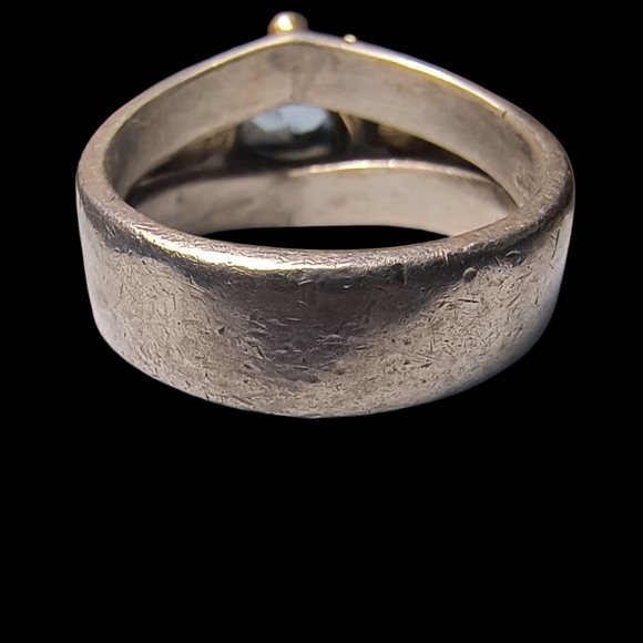 Exquisite Hand Crafted Artisan Sterling Silver And 14K Aquamarine Trillion Ring - Picture 9 of 12